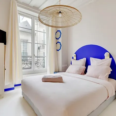La Petite Maison Au Coeur Du Marais Pour 6 Personnes Parigi